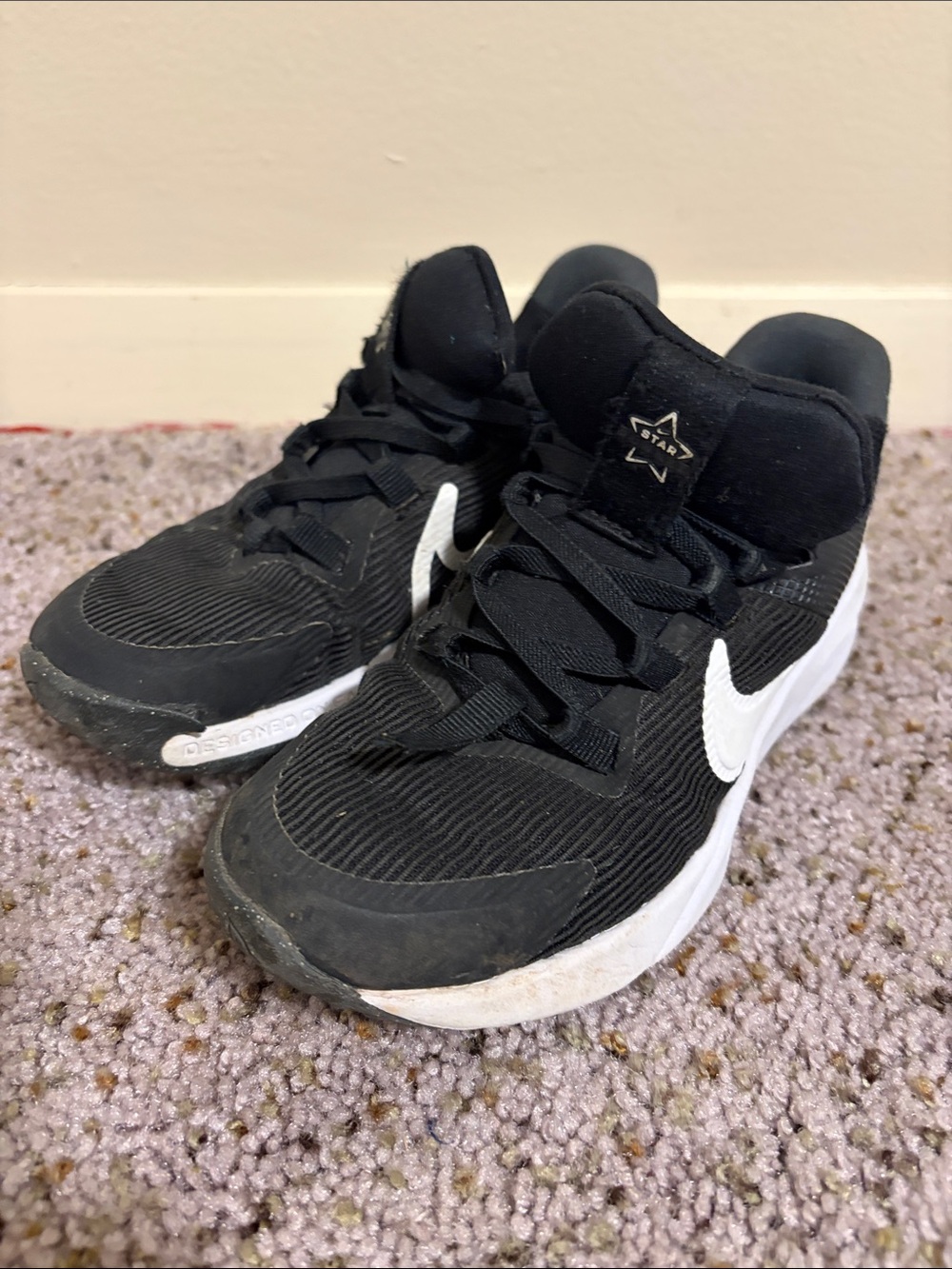 Nike Kids Black & White Low-Top Sneakers with Swoosh